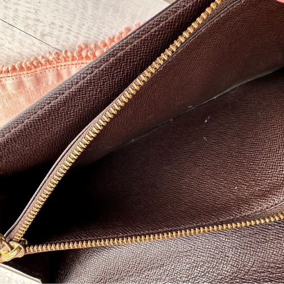 AUTHENTIC LOUIS VUITTON Monogram Porte-Monnaie Billets Tresor Wallet. - Picture 7 of 16